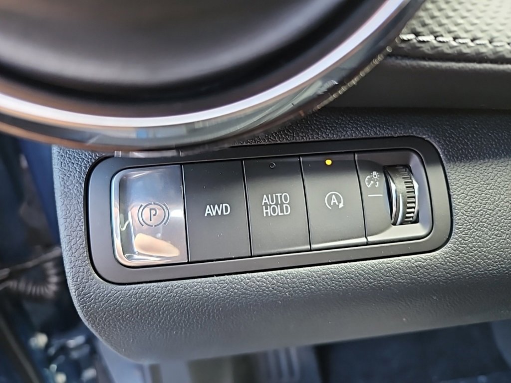 New 2026 Chevrolet Equinox LT w/ Convenience Package II image 12