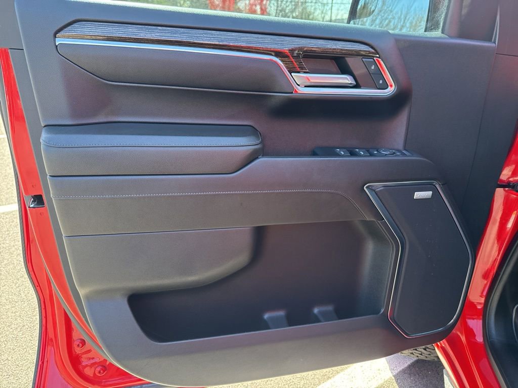 Used 2023 GMC Sierra 1500 Elevation w/ Preferred Package image 18