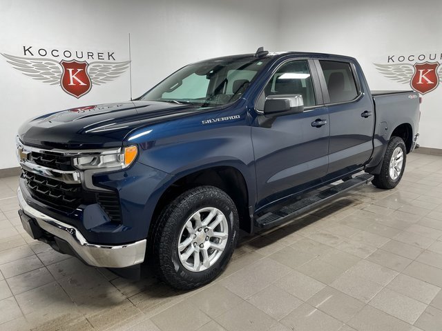 Used 2023 Chevrolet Silverado 1500 LT image 3