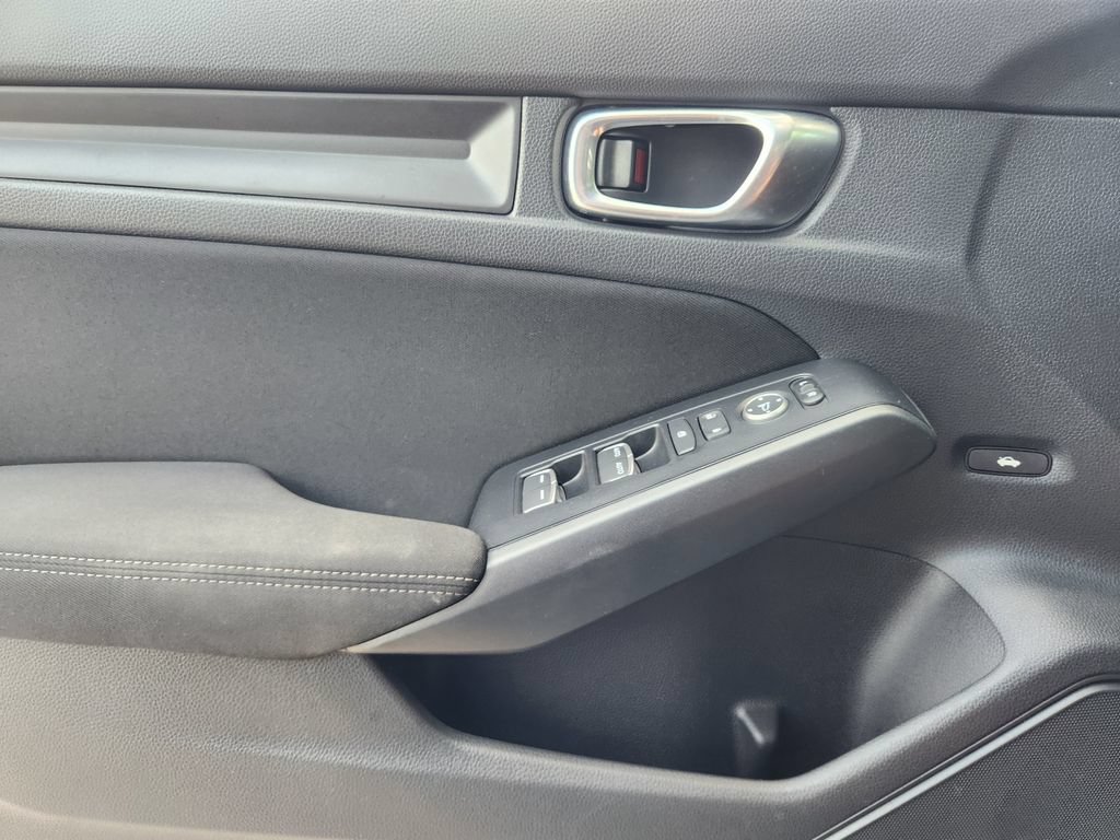 Used 2025 Honda Civic Sport image 15