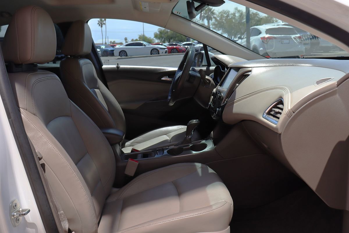 Used 2016 Chevrolet Cruze Premier FWD image 34