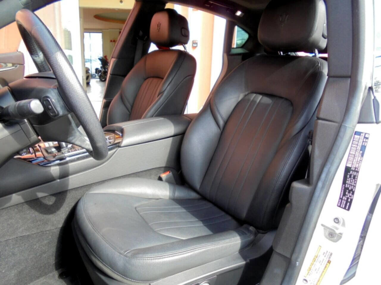 Used 2021 Maserati Levante image 11