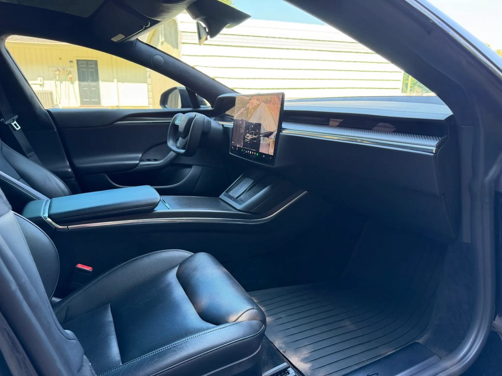 Used 2022 Tesla Model S Plaid AWD/4WD image 32