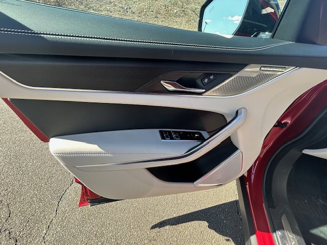 New 2025 Jaguar F-PACE R-Dynamic S image 15