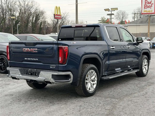 Used 2021 GMC Sierra 1500 SLT image 2
