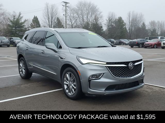 Used 2023 Buick Enclave Avenir w/ Avenir Technology Package AWD/4WD image 3