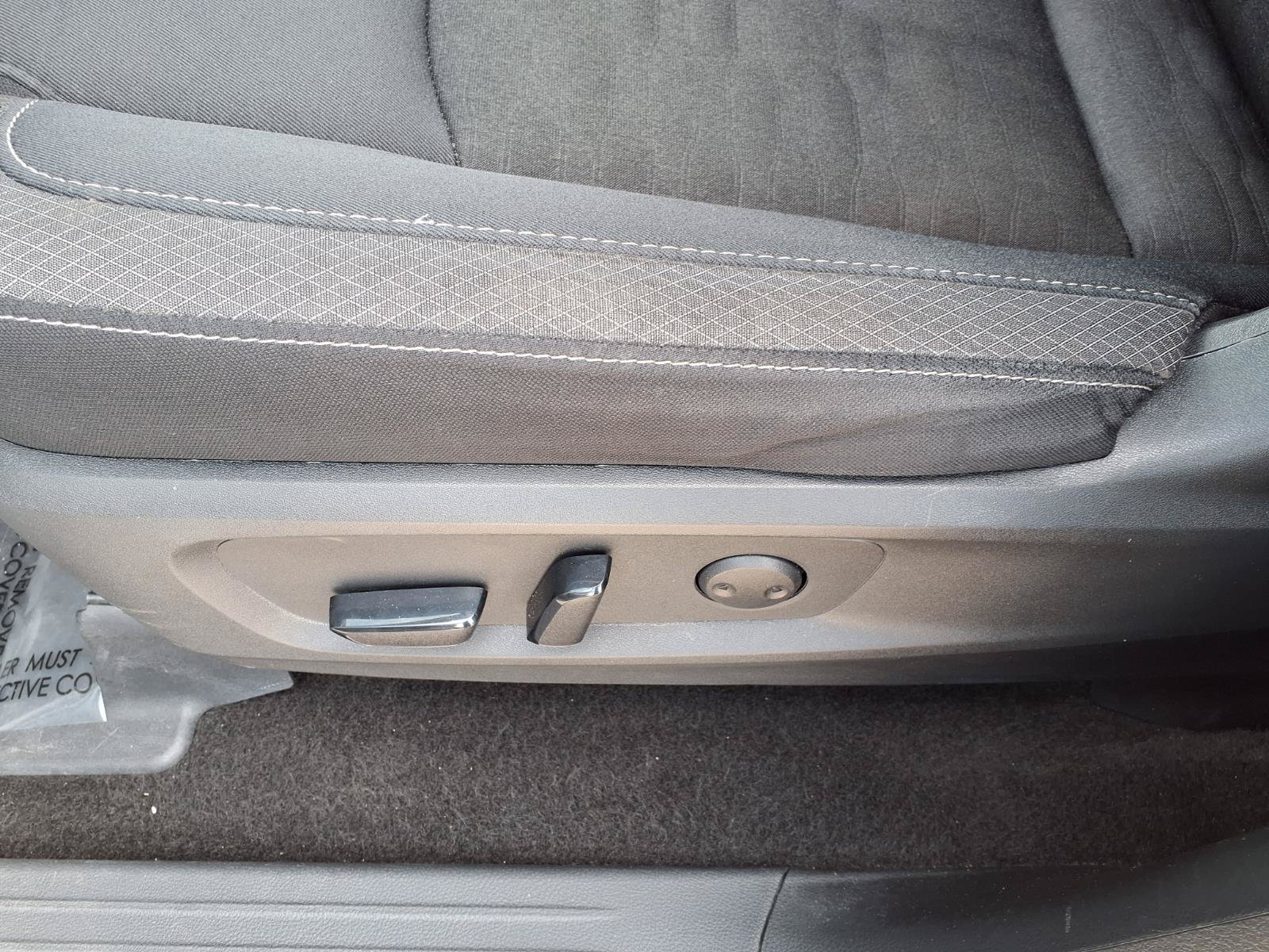 Used 2025 Nissan Pathfinder SV FWD image 22