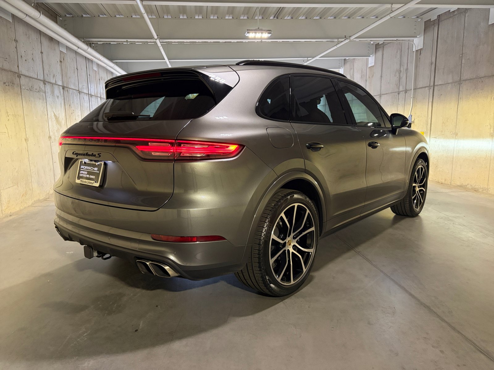 Certified 2023 Porsche Cayenne Turbo S AWD/4WD image 10