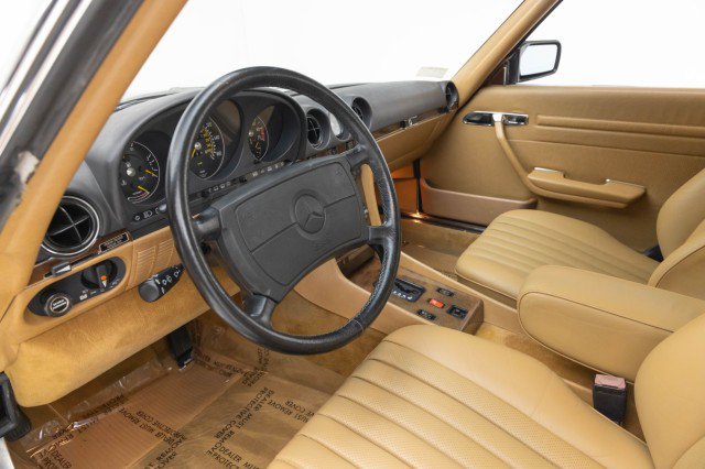 Used 1989 Mercedes-Benz 560 SL image 4