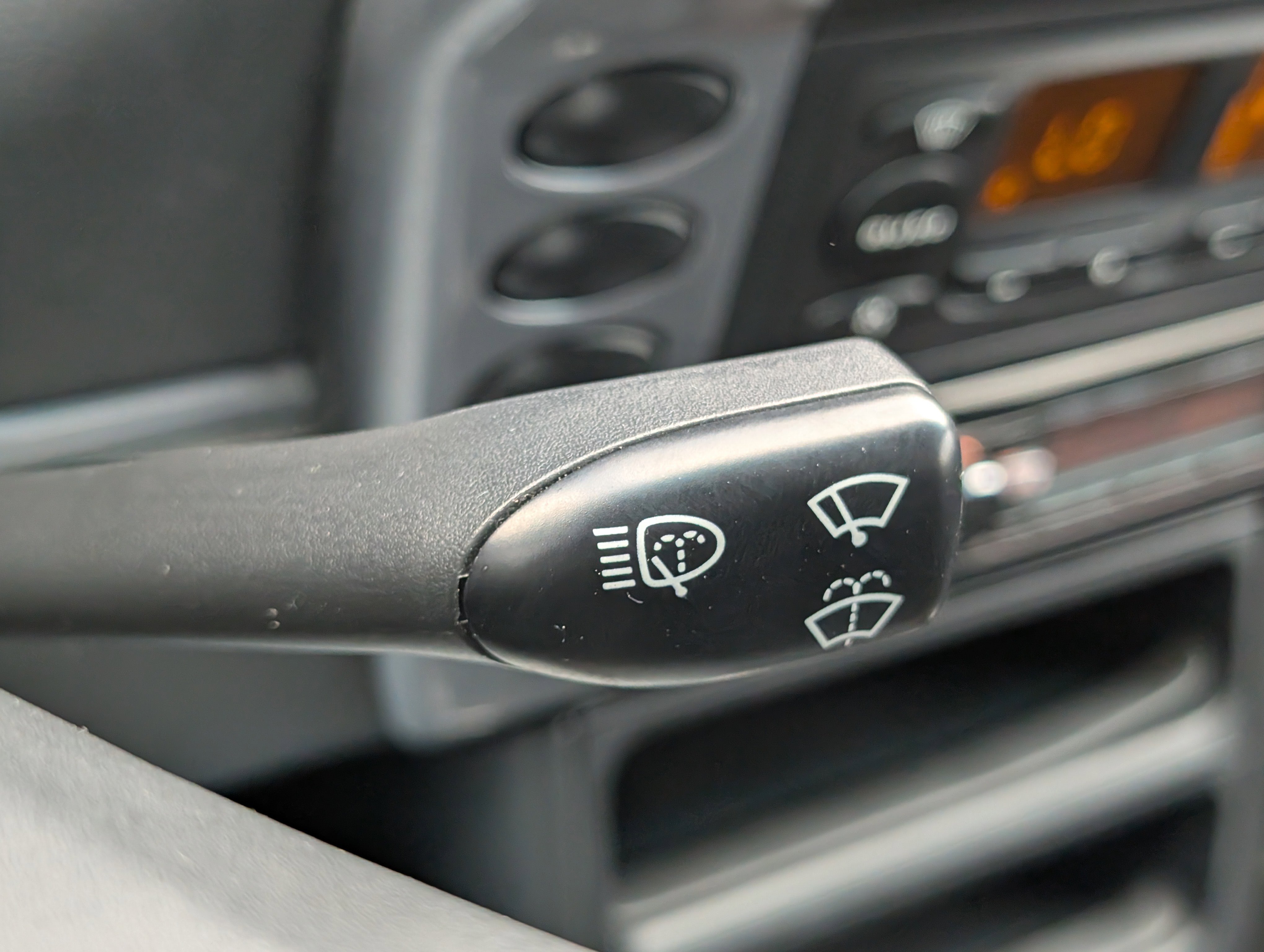 Used 2002 Porsche 911 Carrera image 17