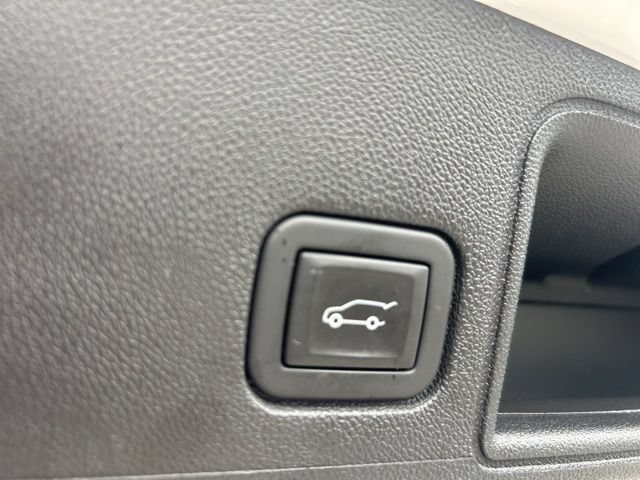 Used 2023 GMC Terrain SLE w/ Driver Convenience Package AWD/4WD image 28