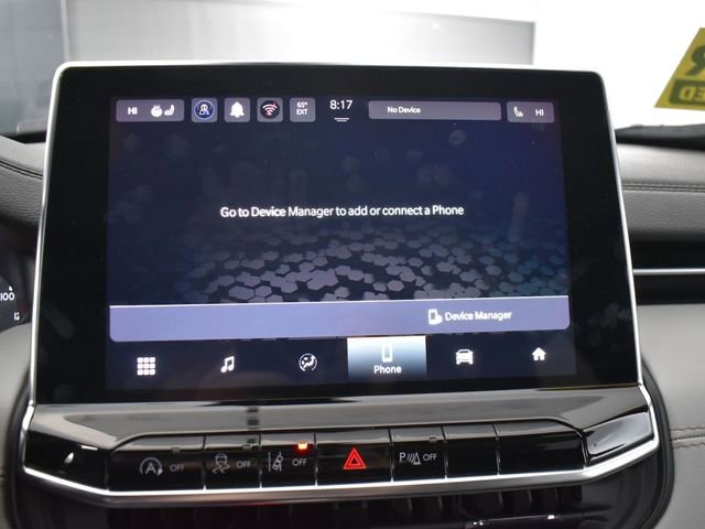 Used 2025 Jeep Compass Limited image 21