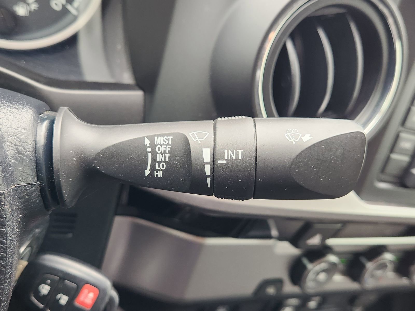 Used 2018 Toyota Tacoma SR5 image 25