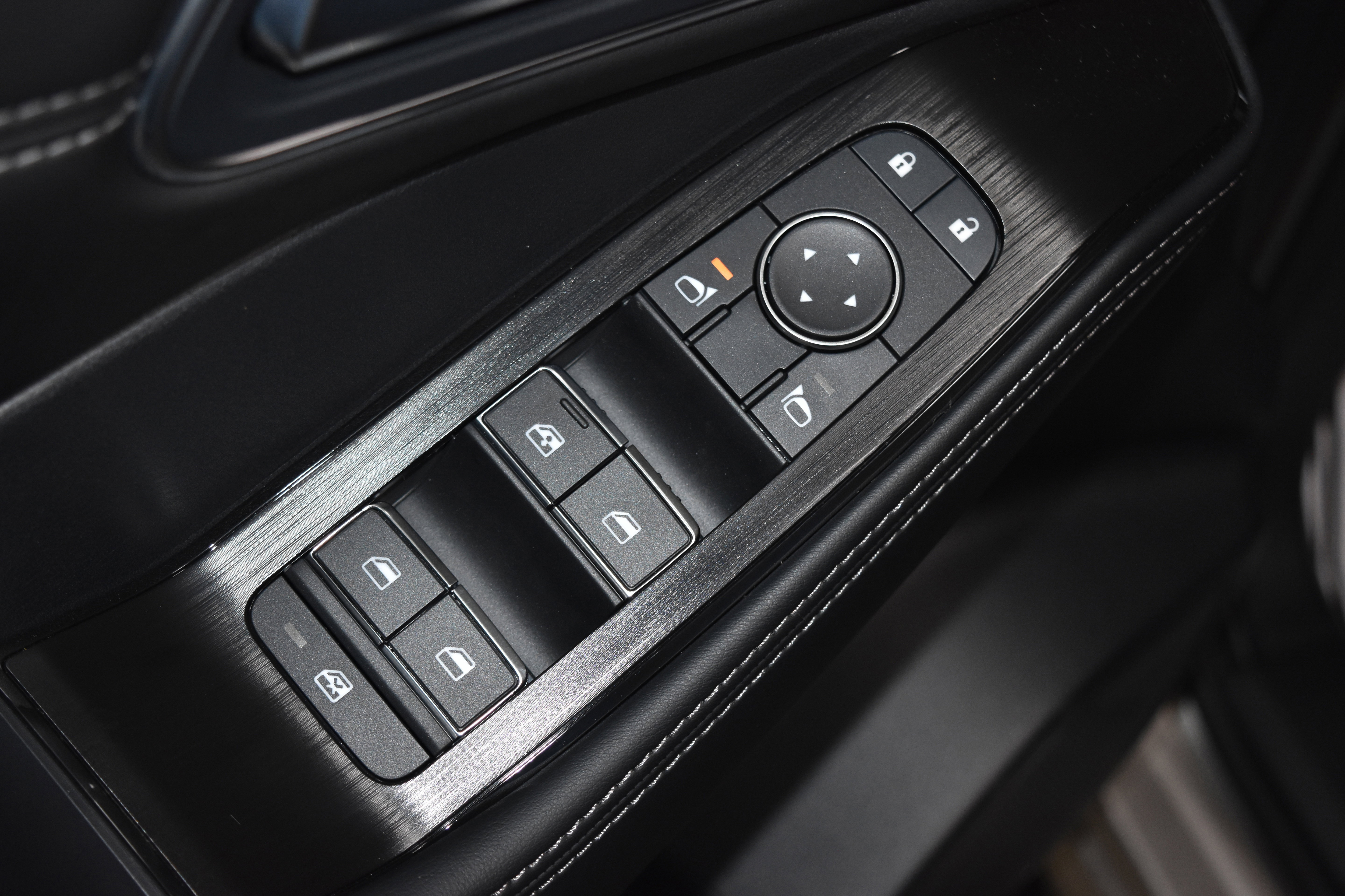 New 2026 Nissan Rogue Platinum w/ Platinum Premium Package image 5