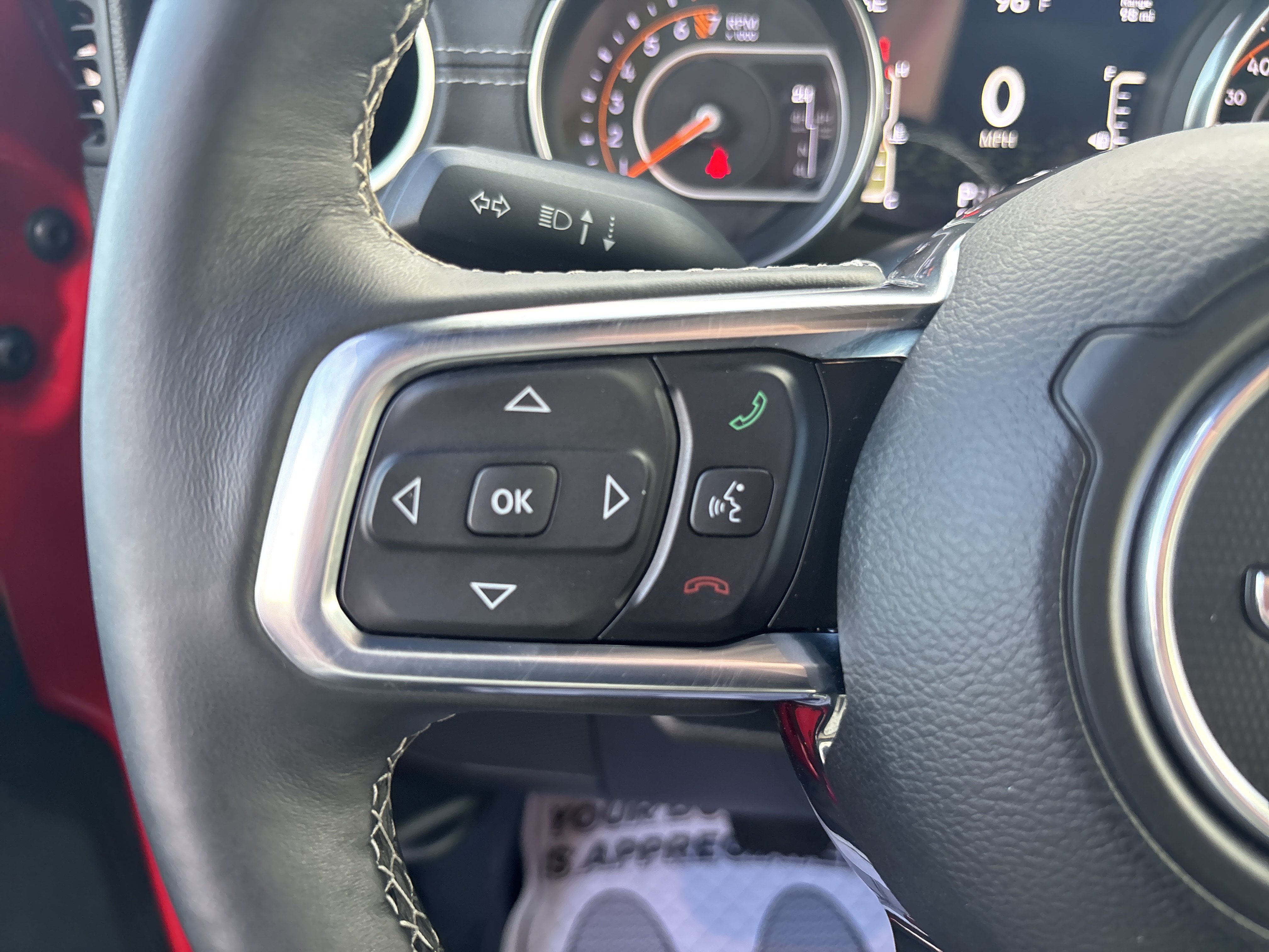 Used 2018 Jeep Wrangler Unlimited Sahara AWD/4WD image 16