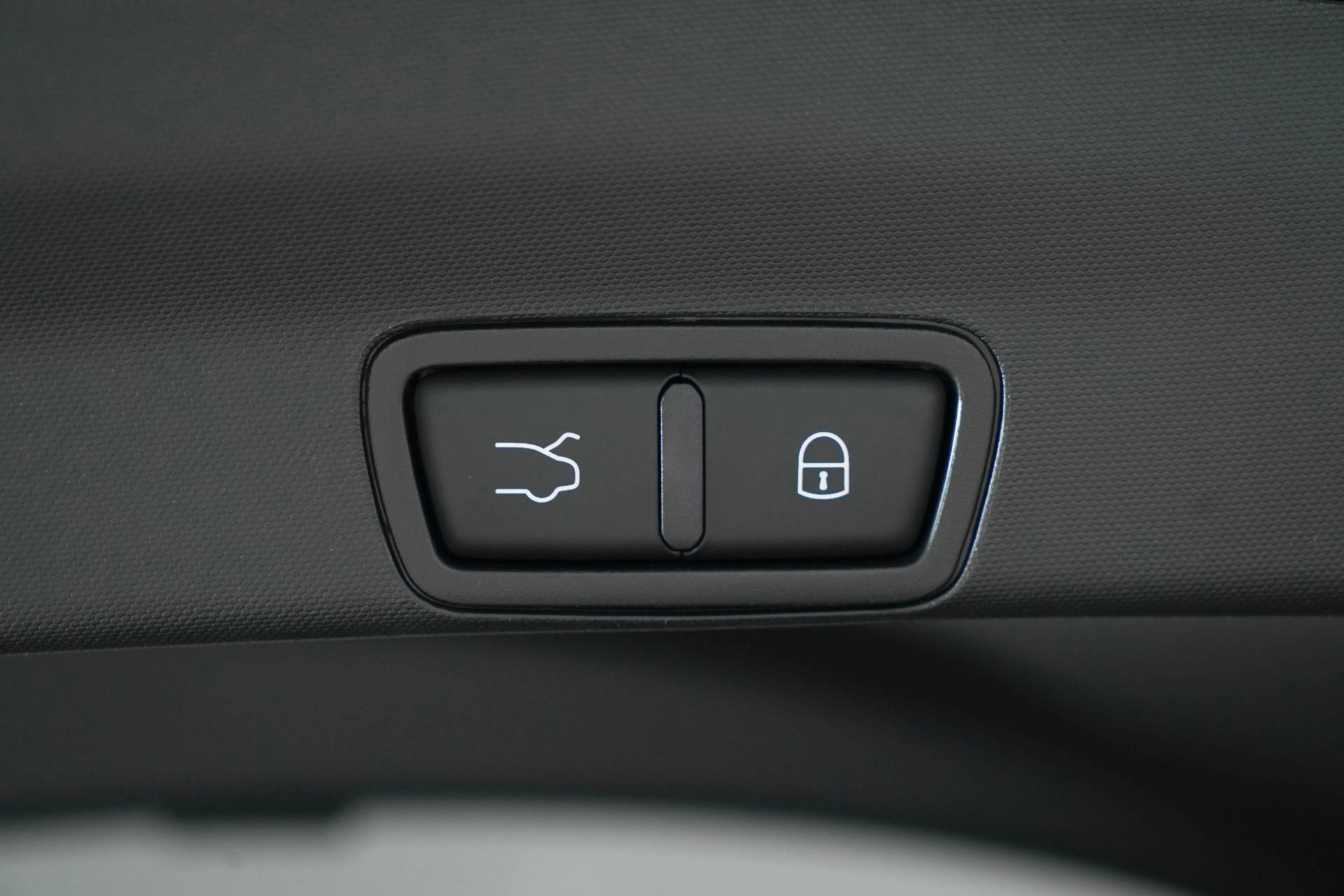 New 2025 Alfa Romeo Stelvio Sprint image 34