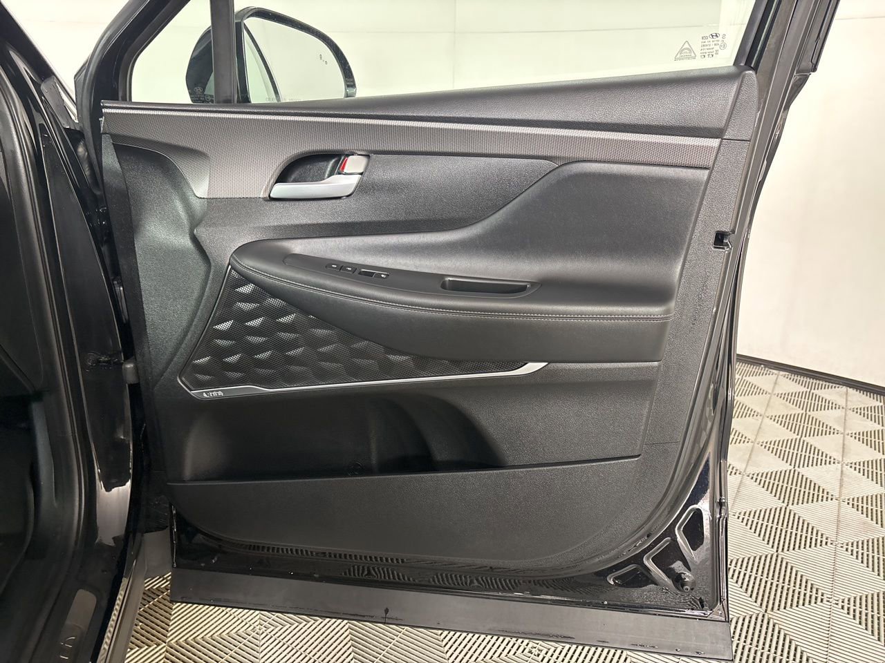 Used 2019 Hyundai Santa Fe AWD image 27