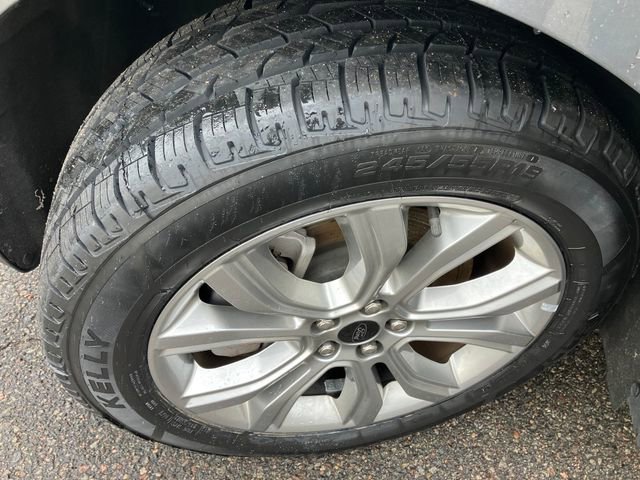 Used 2024 Ford Edge Titanium AWD/4WD image 3