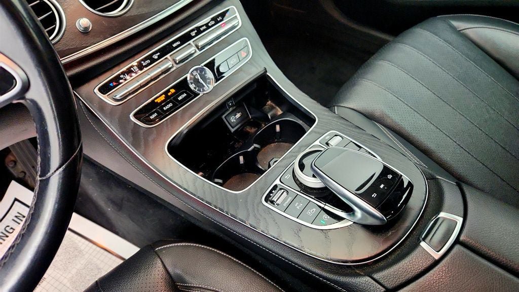 Used 2020 Mercedes-Benz E 350 4MATIC Sedan image 16