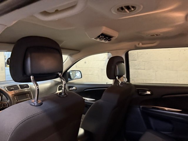 Used 2019 Dodge Journey SE w/ Blacktop Package image 18