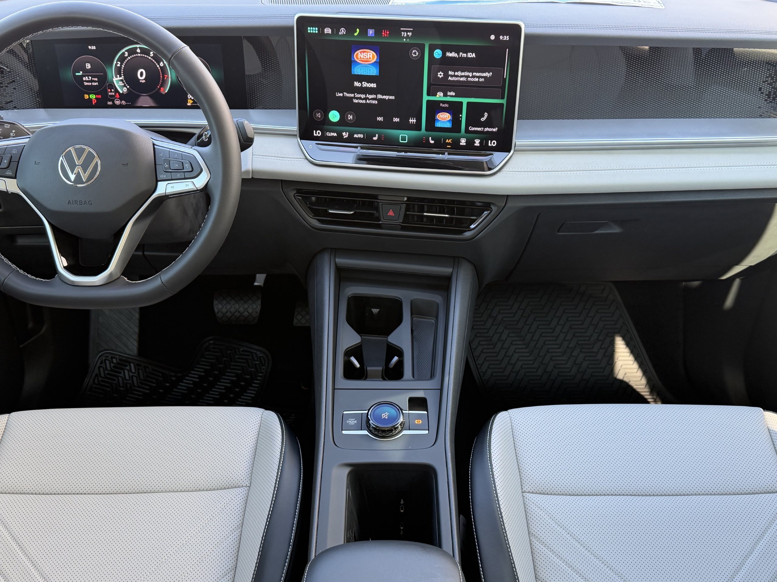 New 2026 Volkswagen Tiguan SE FWD image 15