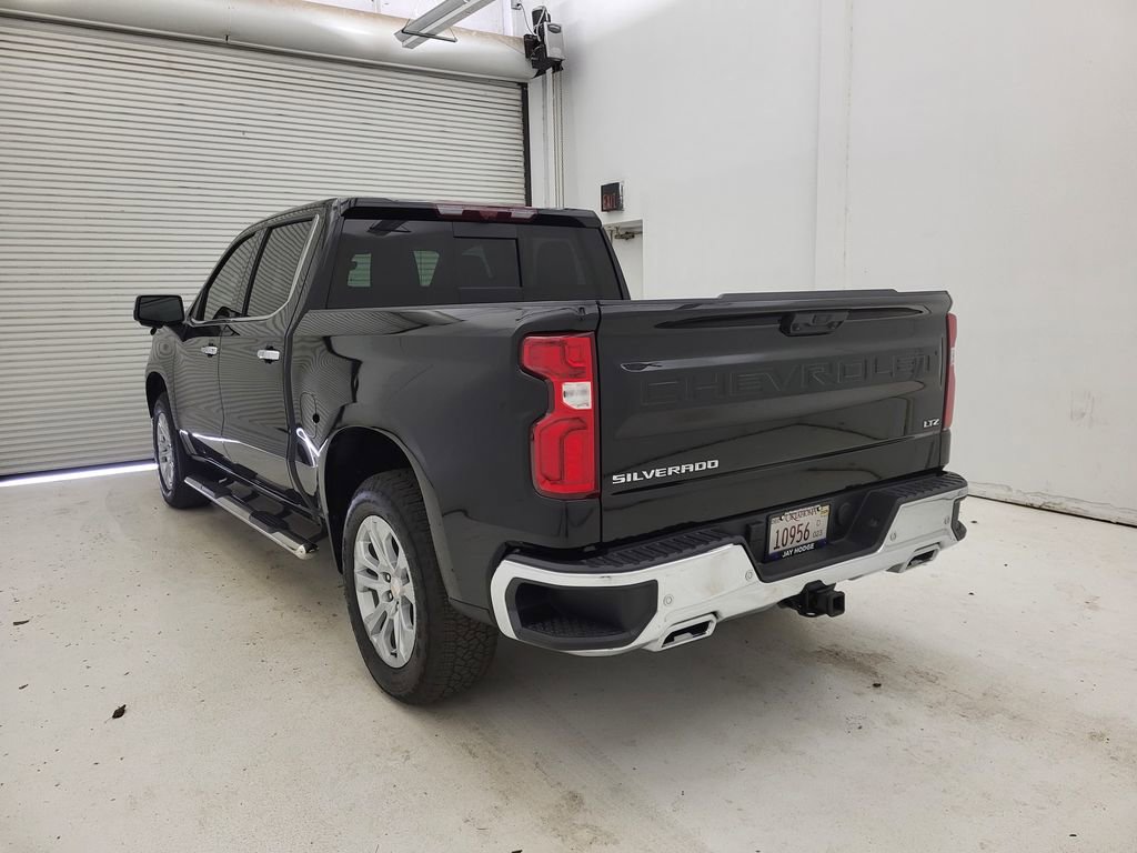 Used 2025 Chevrolet Silverado 1500 LTZ w/ LTZ Premium Package image 27