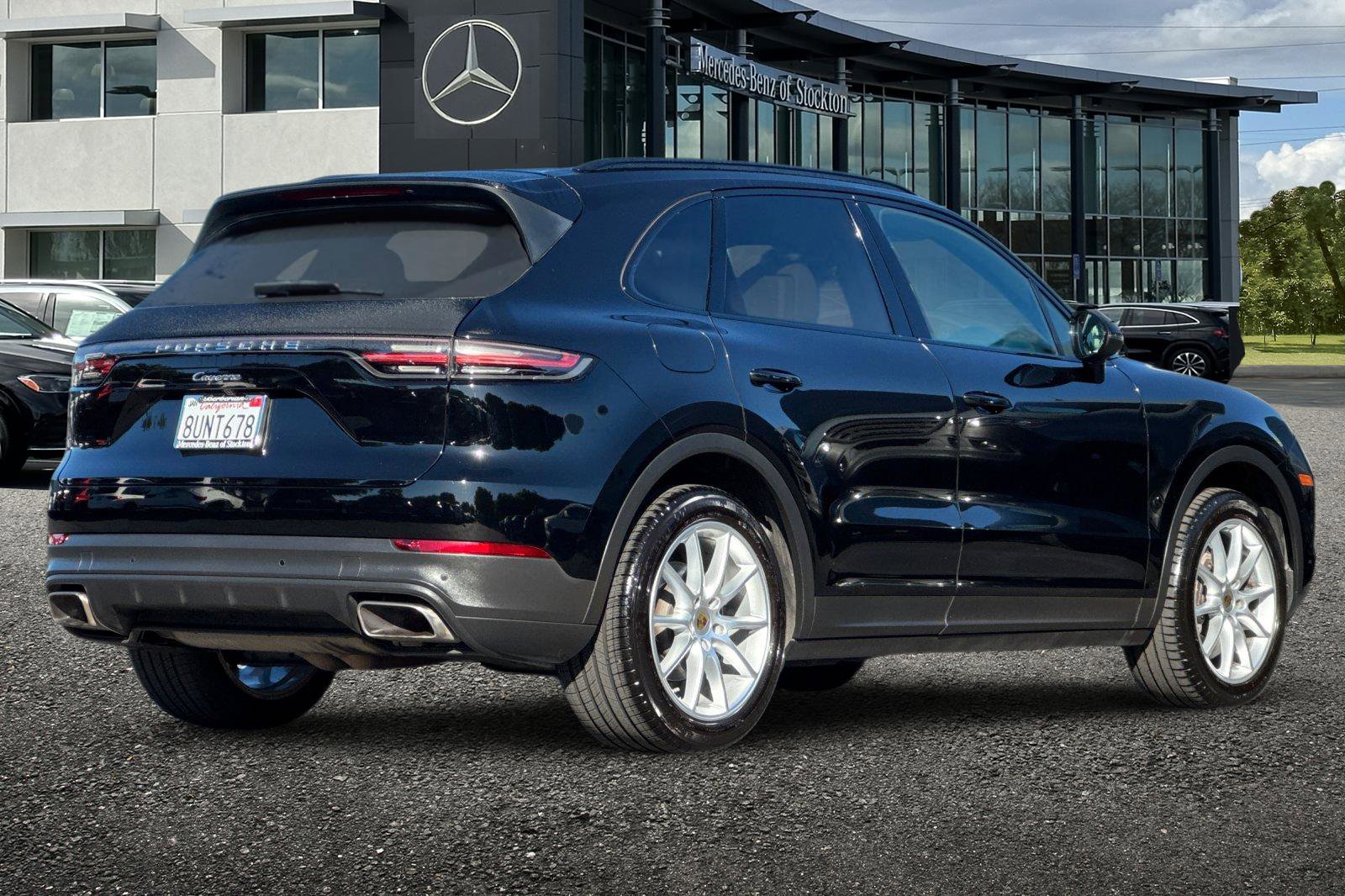 Used 2021 Porsche Cayenne AWD/4WD image 4