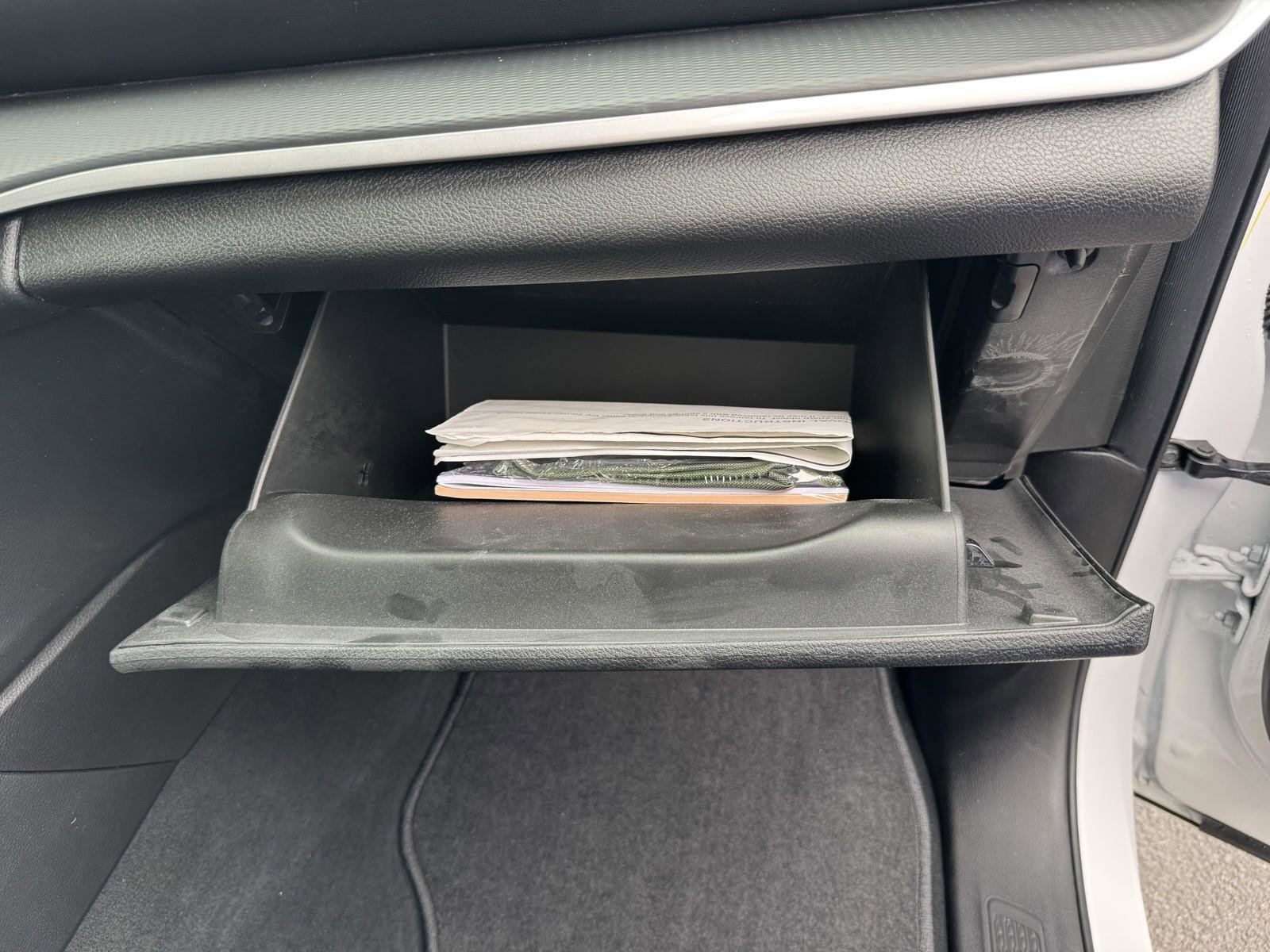 Used 2025 Jeep Grand Cherokee Laredo X w/ Luxury Tech Group I image 39