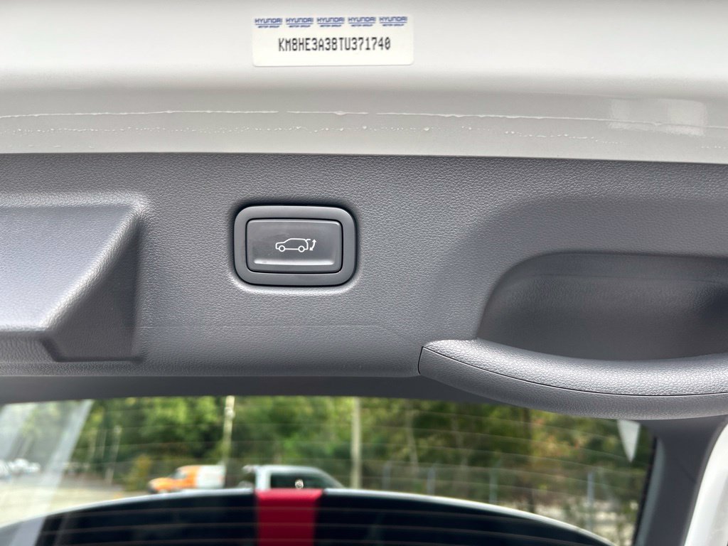 Used 2026 Hyundai Kona Limited FWD image 32