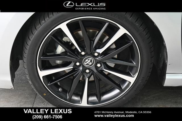 Used 2019 Toyota Camry XSE FWD image 6