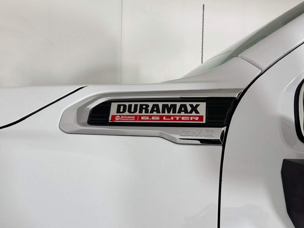 Used 2023 GMC Sierra 3500 Denali w/ Denali Ultimate Package AWD/4WD image 12