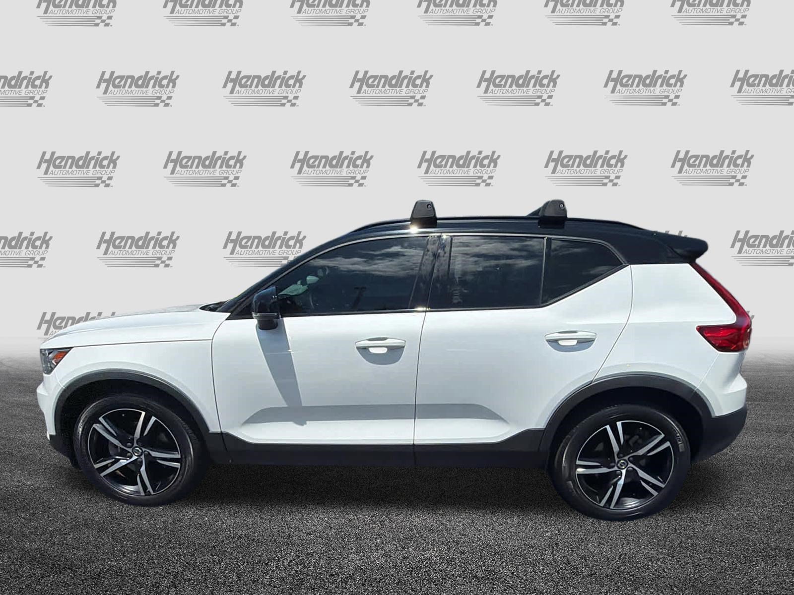 Used 2022 Volvo XC40 T4 R-Design w/ Protection Package Premier FWD image 10