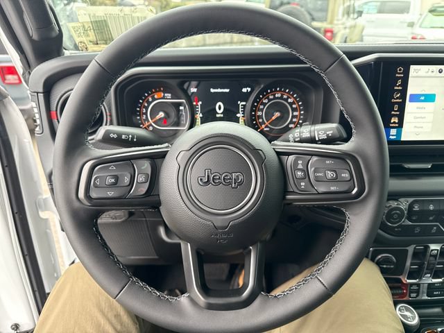 New 2026 Jeep Wrangler Unlimited Rubicon AWD/4WD image 18