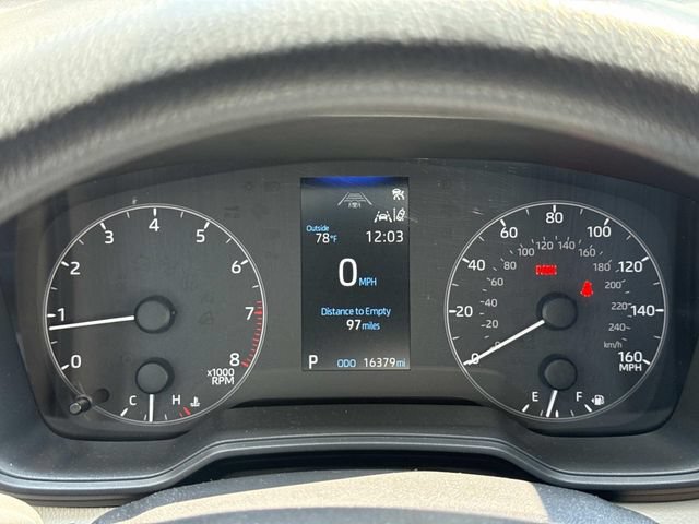 Certified 2025 Toyota Corolla LE FWD image 27