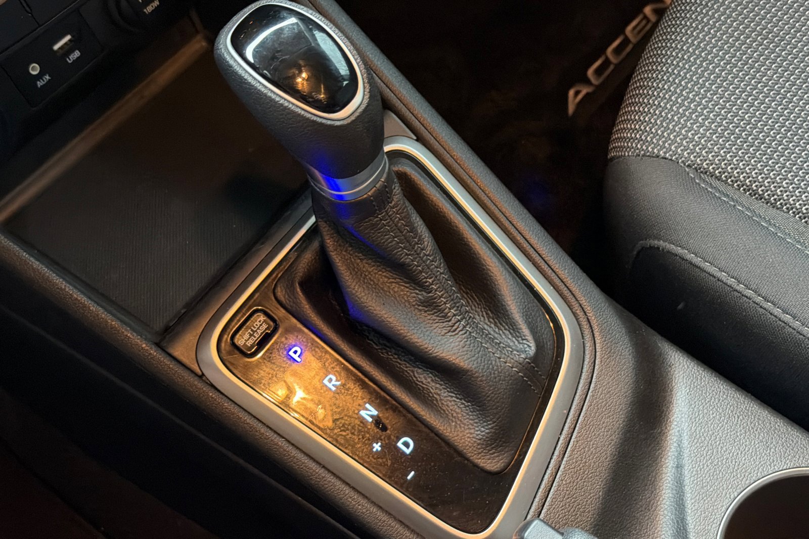 Used 2022 Hyundai Accent SEL image 28