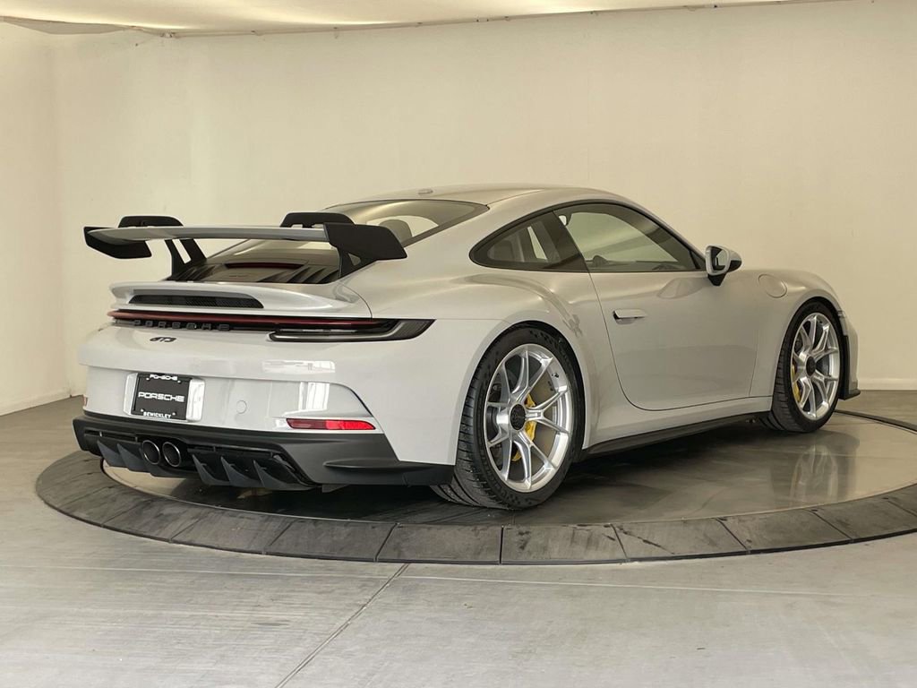 Certified 2022 Porsche 911 GT3 RWD image 7