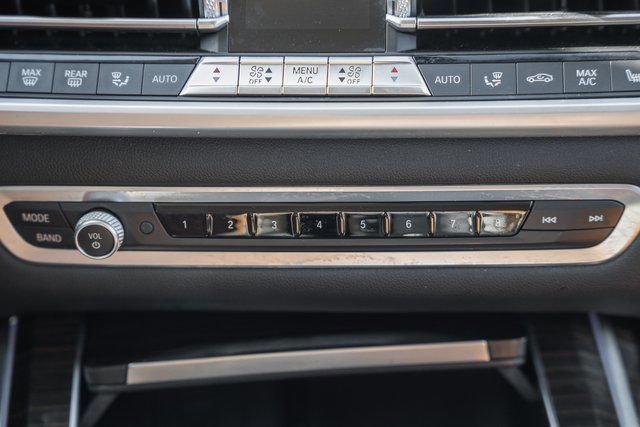 Used 2020 BMW X7 xDrive40i w/ Premium Package image 26