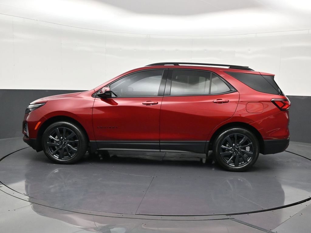 Used 2023 Chevrolet Equinox RS image 2