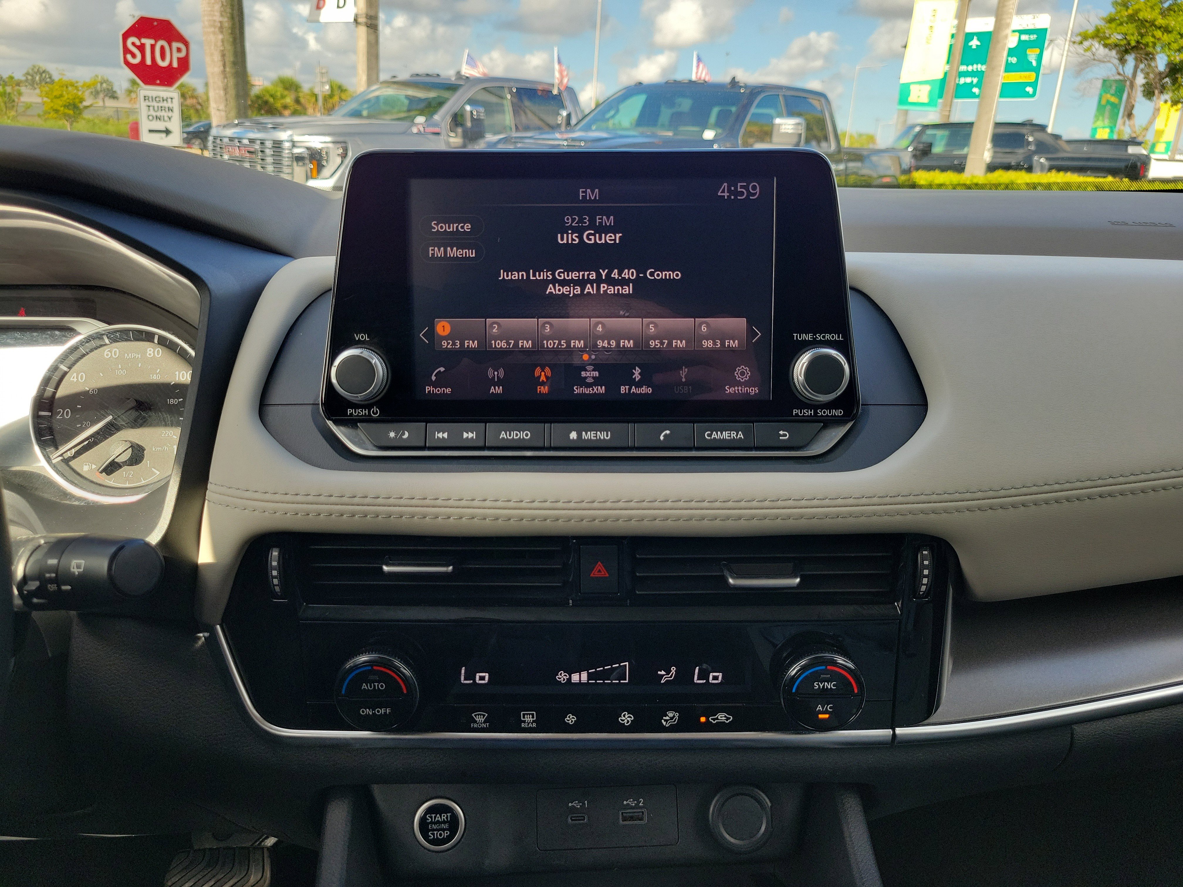 Used 2021 Nissan Rogue SV image 21