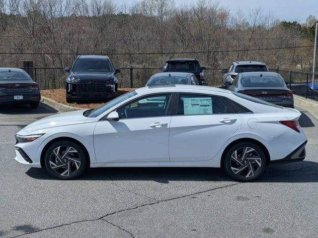 Certified 2025 Hyundai Elantra SEL image 4