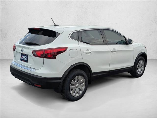 Used 2018 Nissan Rogue Sport S FWD image 4