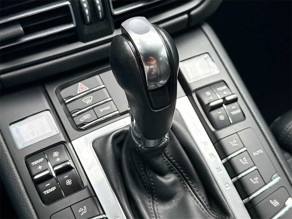 Used 2021 Porsche Macan image 18