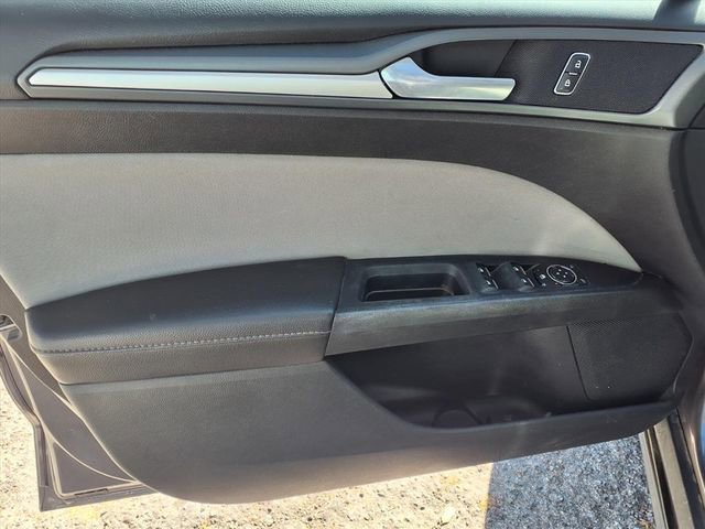 Used 2013 Ford Fusion S FWD image 11