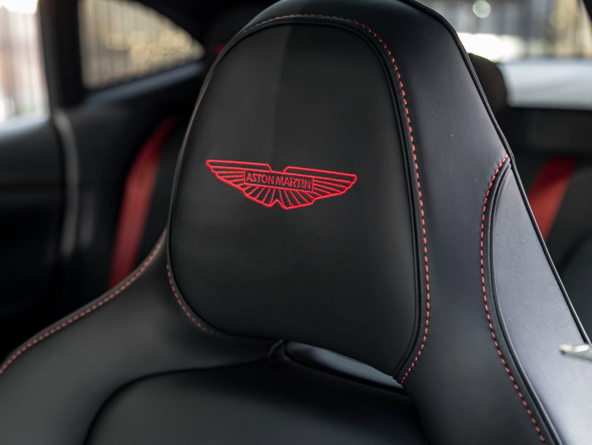 Used 2025 Aston Martin DBX 707 image 5