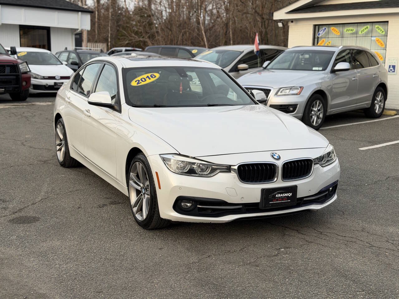 Used 2016 BMW 328i xDrive Sedan AWD/4WD image 2