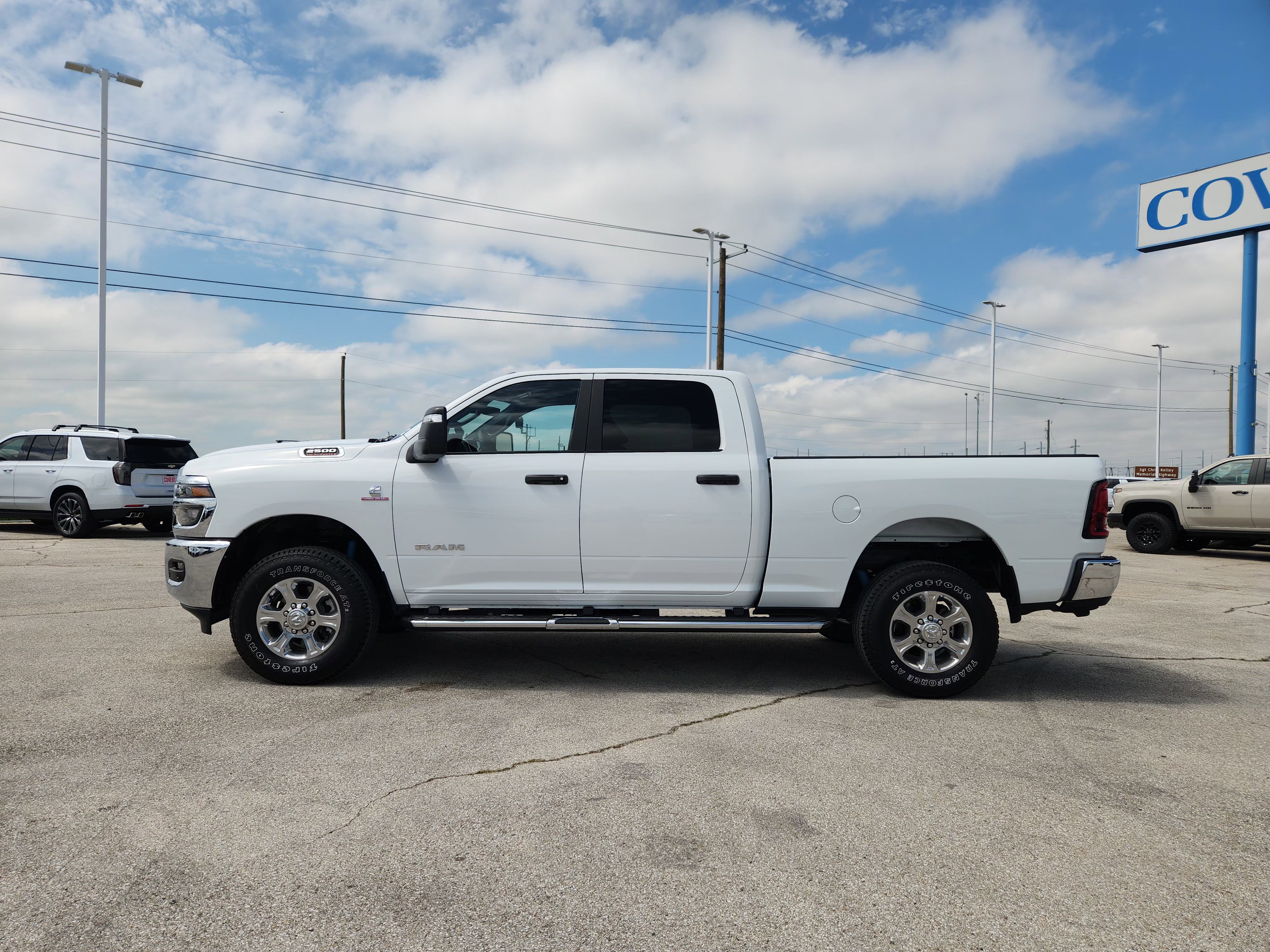 Used 2025 RAM 2500 Big Horn AWD/4WD image 4