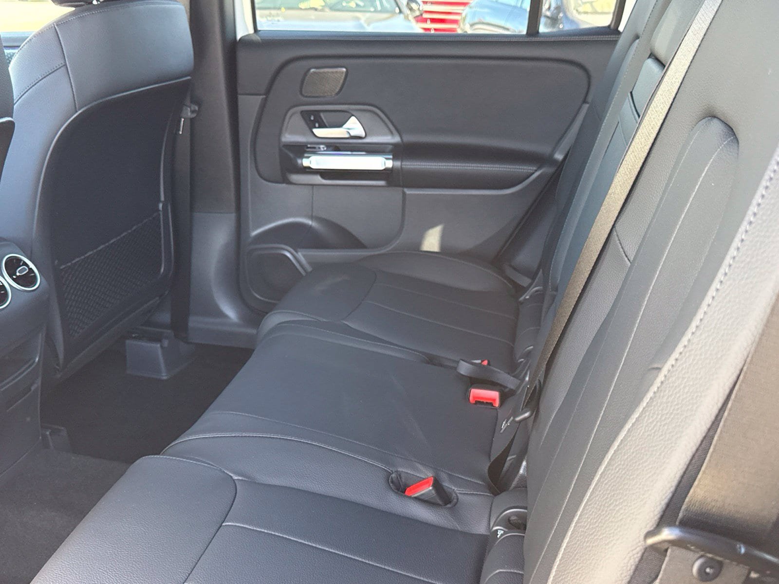 New 2026 Mercedes-Benz GLB 250 4MATIC image 29