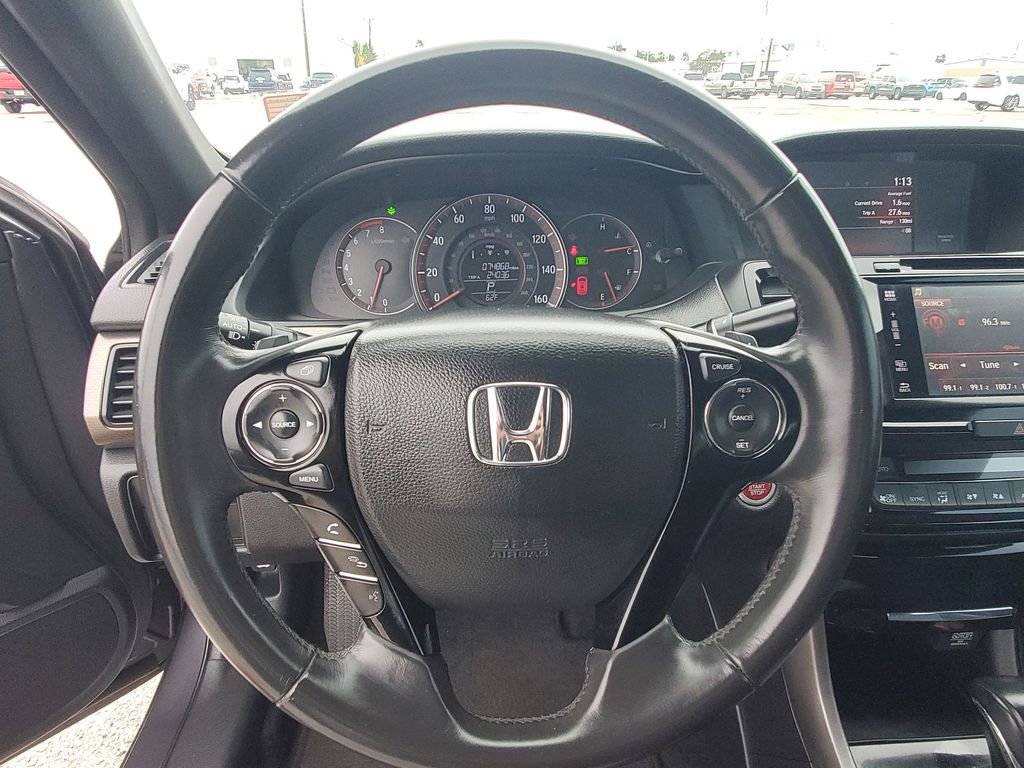 Used 2017 Honda Accord EX-L image 25