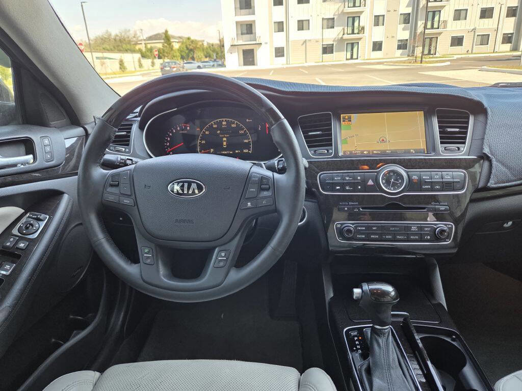 Used 2014 Kia Cadenza Premium w/ Technology Package image 35