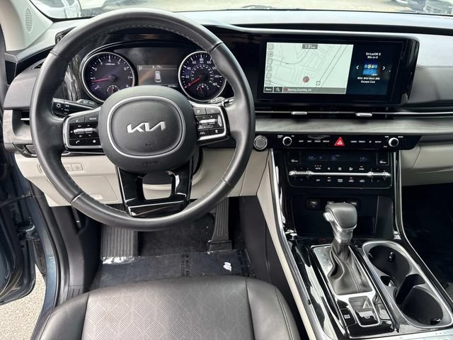 Used 2024 Kia Carnival EX FWD image 17